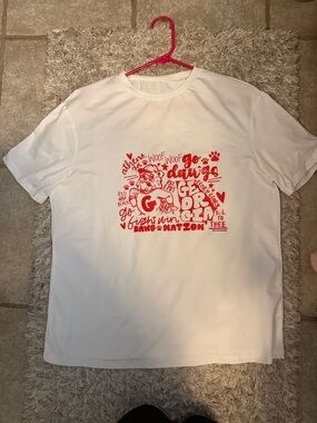 White Tee with Bold Red Georgia Bulldogs Graphic